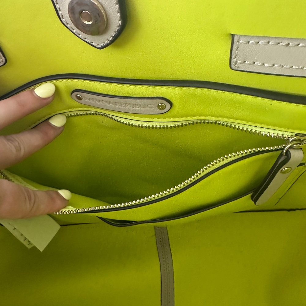 Banana Republic Light Pink Tote Bag - Picture 11 of 11